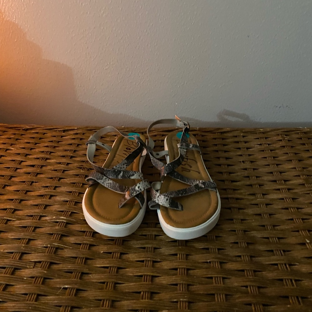blowfish malibu sandals